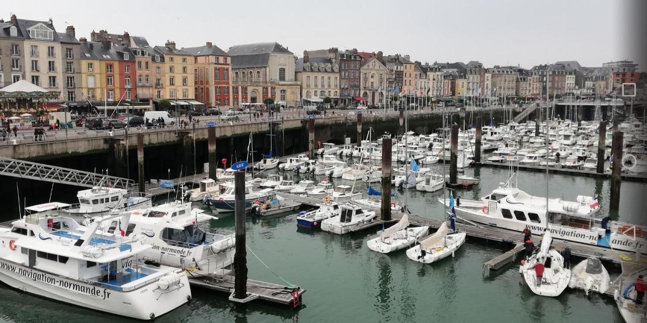 La Mouette Rieuse Apartment Dieppe Exterior photo